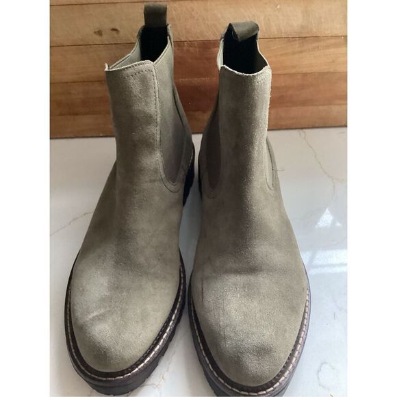 NEW Caslon Womens Miller Chelsea Ankle Boot Sz 9 Olive Suede - Picture 2 of 8